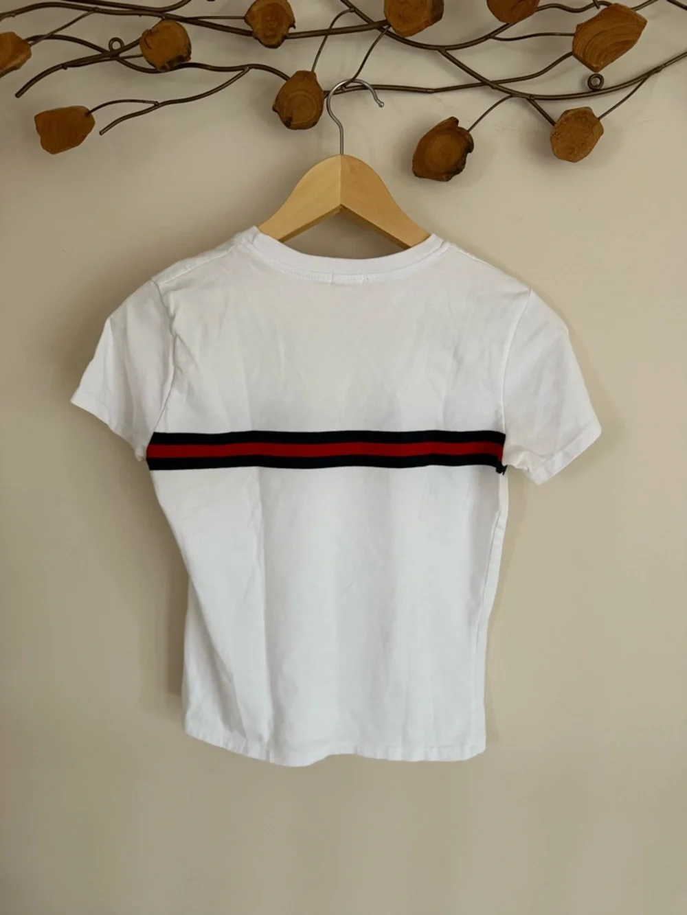 Brandy Melville/John Galt Tee - Picture 3 of 4